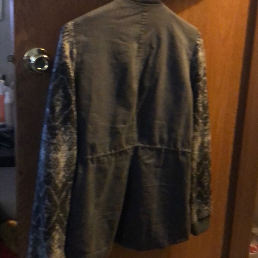 Mossimo jacket - Picture 2 of 3